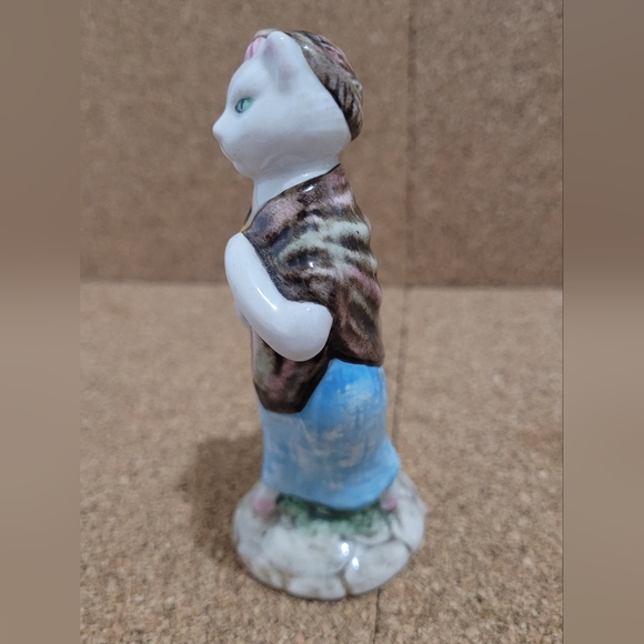 Vintage 1983 Beatrix Potter Susan Cat Figurine Beswick 4.5 inches. - Picture 4 of 6